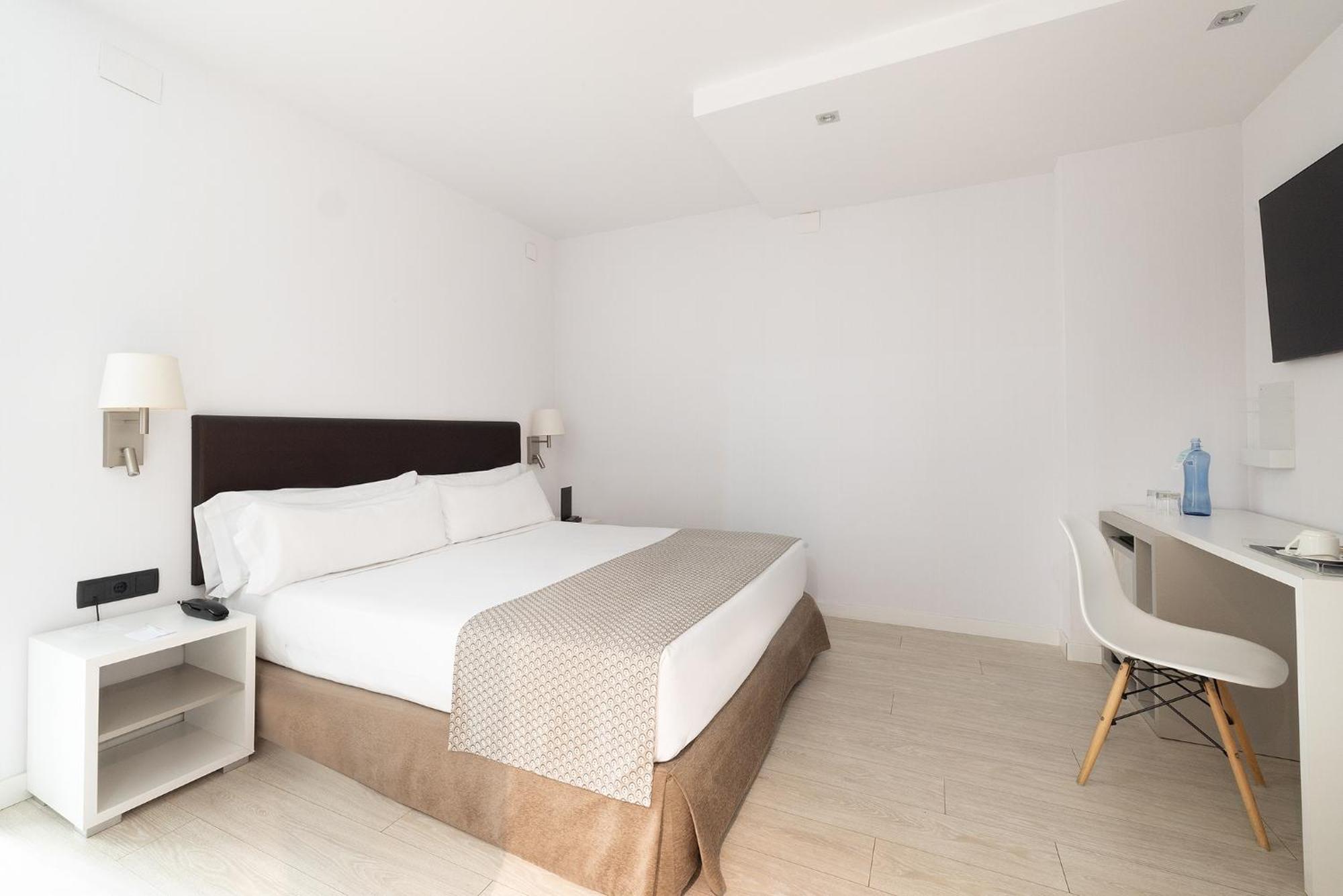 Hotel Catalonia Albeniz à Barcelone Extérieur photo