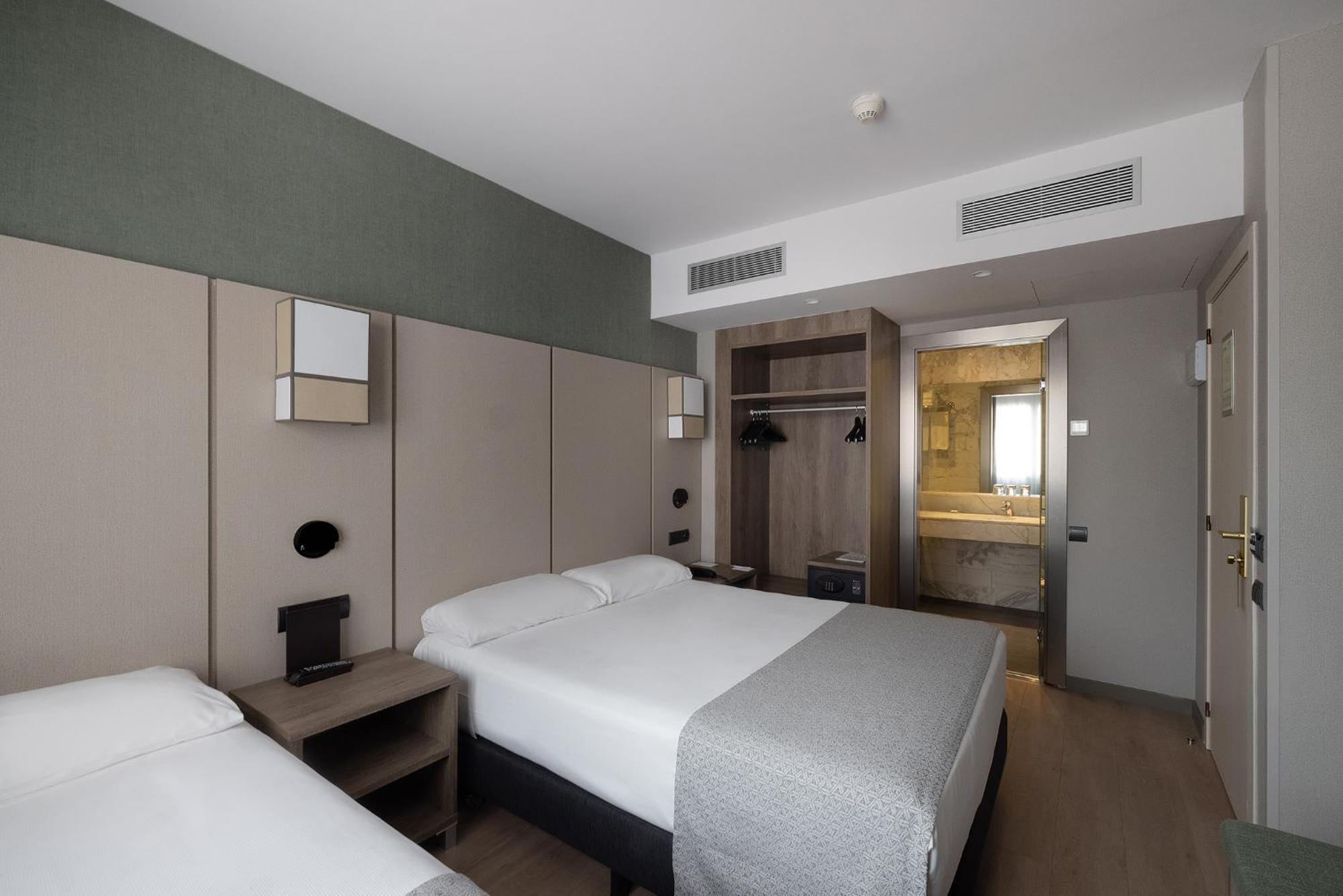 Hotel Catalonia Albeniz à Barcelone Chambre photo