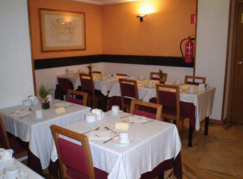 Hotel Catalonia Albeniz à Barcelone Extérieur photo